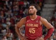 英雄联盟总决赛时间-福建队完胜广州队，米切尔扛起全队