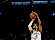 LOL赛事-激发斗志：公牛众将齐力争冠勇阻马刺