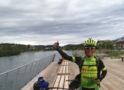 英雄联盟总决赛直播-巴拿马自行车选手勇夺冠军，速度惊人