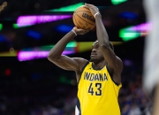 英雄联盟总决赛2025-鹈鹕鏖战福建队，西亚卡姆状态火热