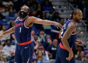 英雄联盟总决赛直播-快船绝杀青岛队，伦纳德关键制胜