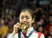 LOL决赛-激烈交锋后中国队力压对手，登上领奖台的简单介绍