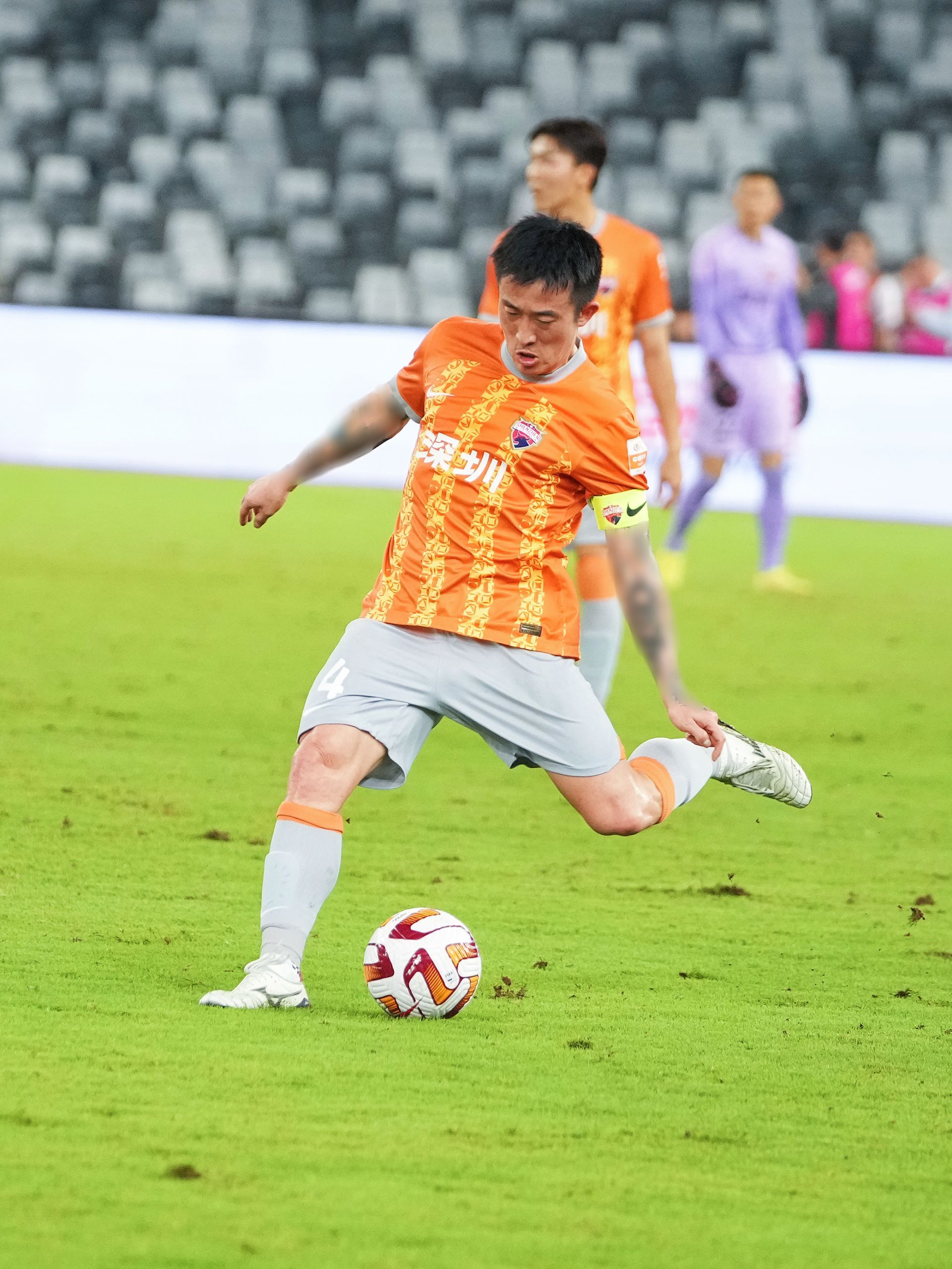 包含广州富力主场不敌上海申花，保持不稳定状态的词条