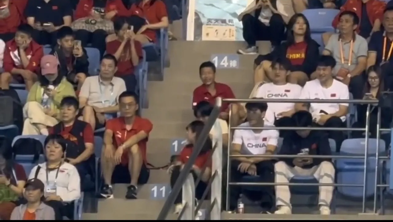 队员们在场上的表现引起了粉丝的热议！