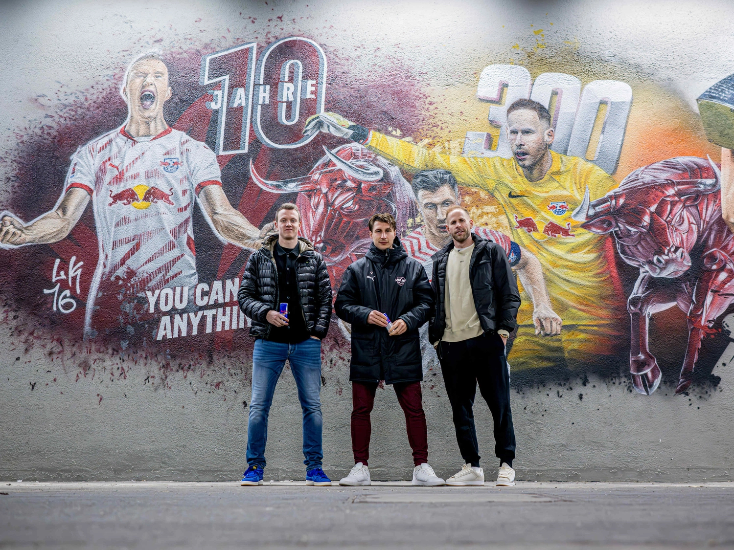 包含RB莱比锡难分胜负，竞争激烈的词条