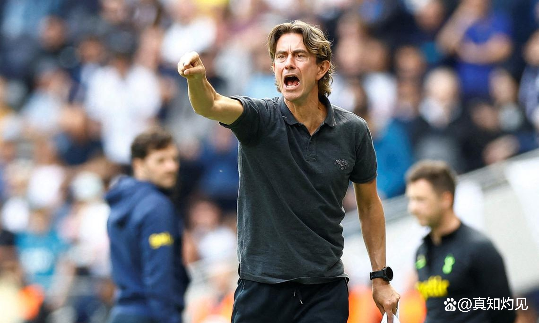 包含托特纳姆热刺客场遭逢，遗憾败局的词条