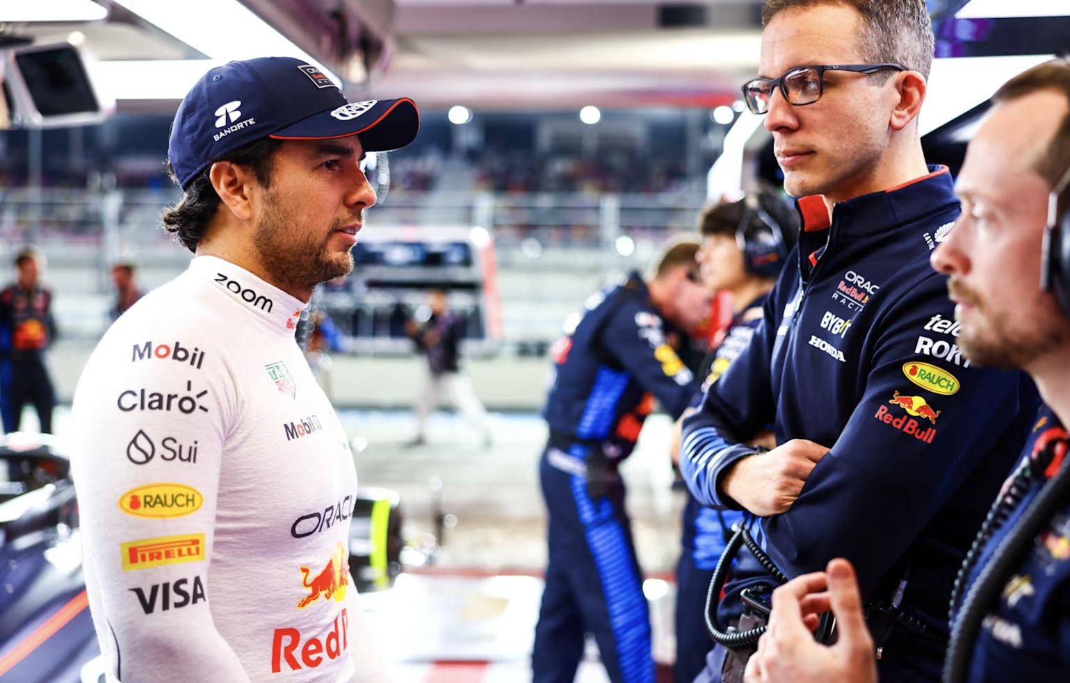 关于法拉利鏖战红牛车队,佩雷兹统治全场的信息 关于法拉利鏖战红牛车队,佩雷兹统治全场的信息