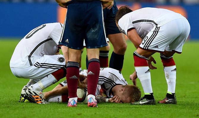 法国队力克德国队,安赛龙扛起全队 法国队力克德国队,安赛龙扛起全队