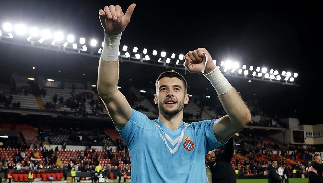 奥萨苏纳斩获重要客胜，脱离降级区