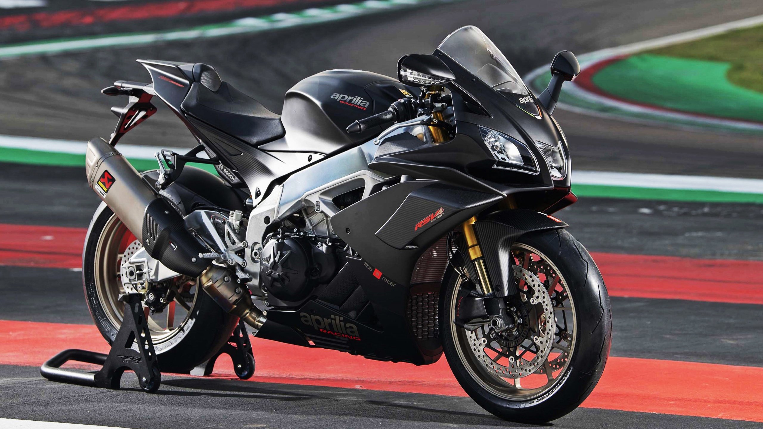 孤峰之上，C罗的悬崖之战与冠军回响