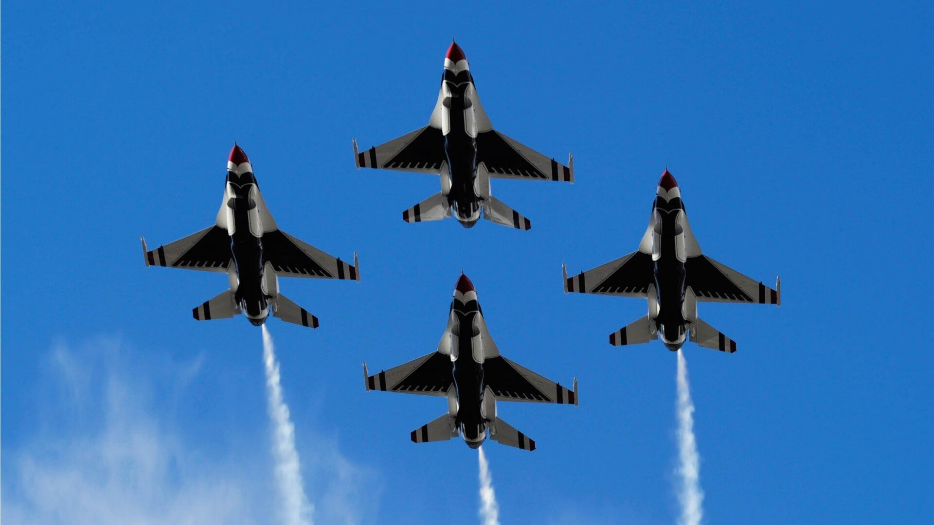 西班牙的十字路口,F1年度争冠焦点战与利物浦提前终结悬念的跨界共鸣