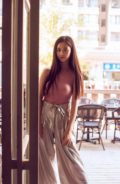 焦灼战场上的孤胆英雄，福克斯如何在骑士与黄蜂的鏖战中定义夜晚